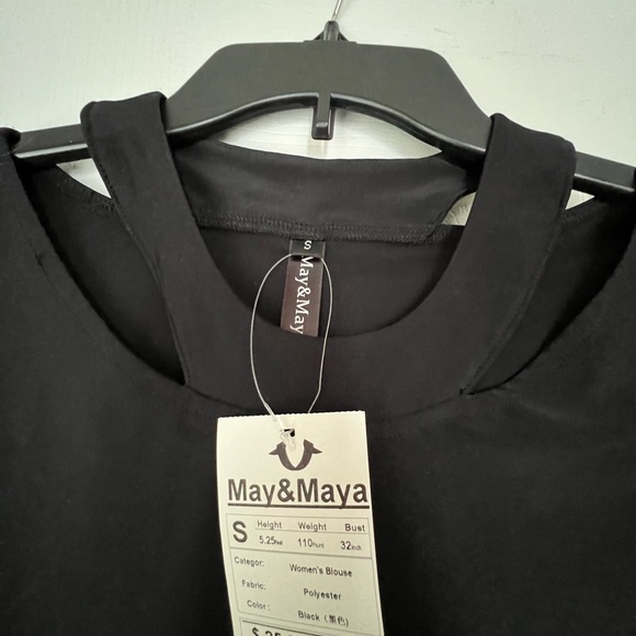 May & Maya Black Cold Shoulder Cut Out Long Sleeve Top Size Small - Picture 2 of 5